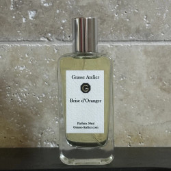Brise d’Oranger : un parfum de niche floral et frais aux notes de Fleur d’Oranger et Jasmin.