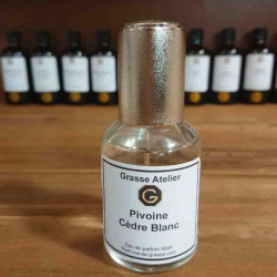 parfums-pivoine-cedre-blanc