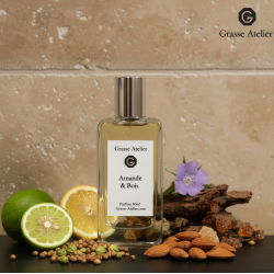 Amande & Bois: un perfume de nicho gourmand con notas de Almendra dulce, Cedro y Vainilla.