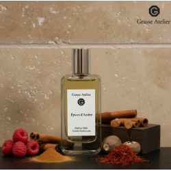 Épices d’Ambre: un perfume de nicho cálido con notas de Canela, Ámbar y Frambuesa.