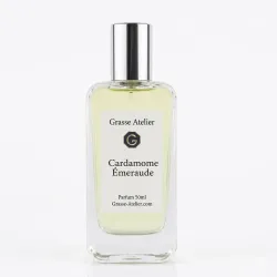 Parfum de niche, Cardamome verte, Bois précieux, Accords floraux, Ambre.